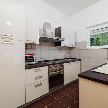 Apartment Agava *