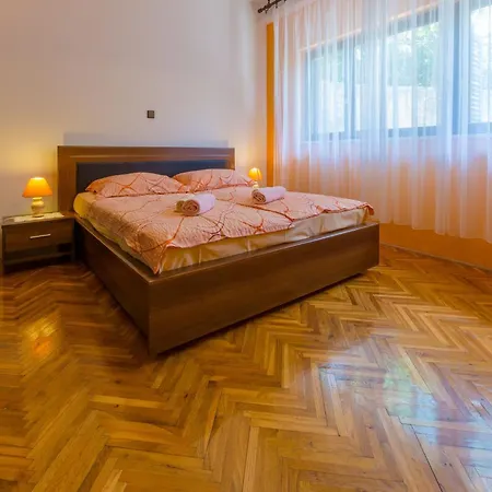 Agava Appartement *